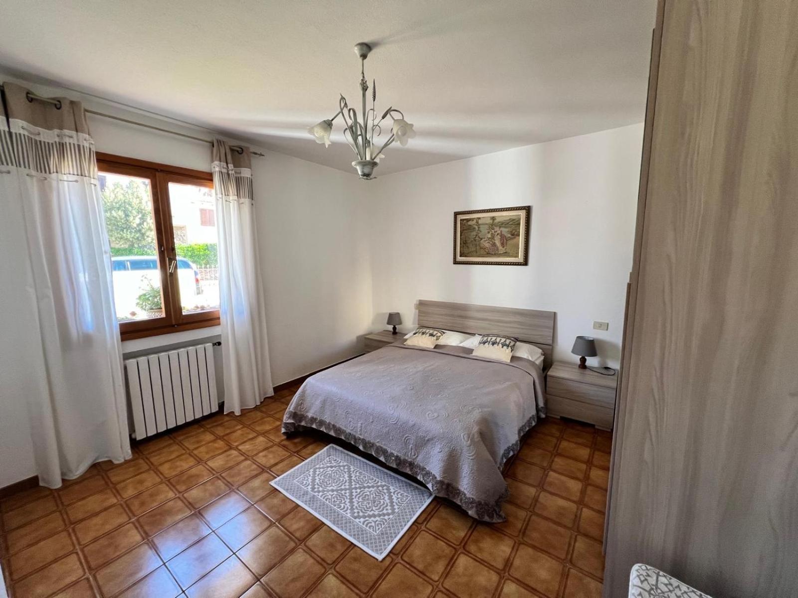 Private Apartment With Garden Cannigione Exterior foto