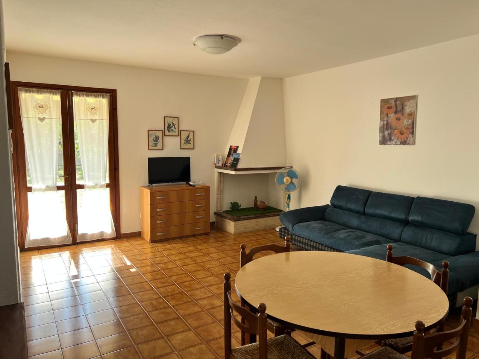 Private Apartment With Garden Cannigione Exterior foto